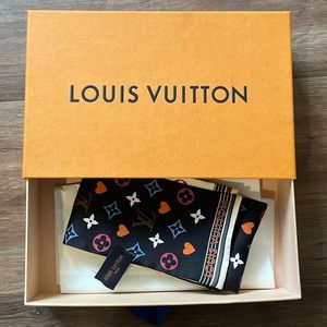 Louis Vuitton Silk Game On Bandeau